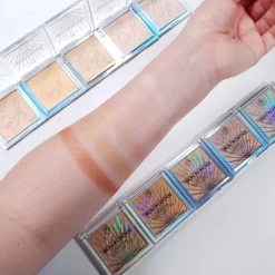 Revolution Beauty BH Sun Flecks Highlight Bel Air^ Highlighter