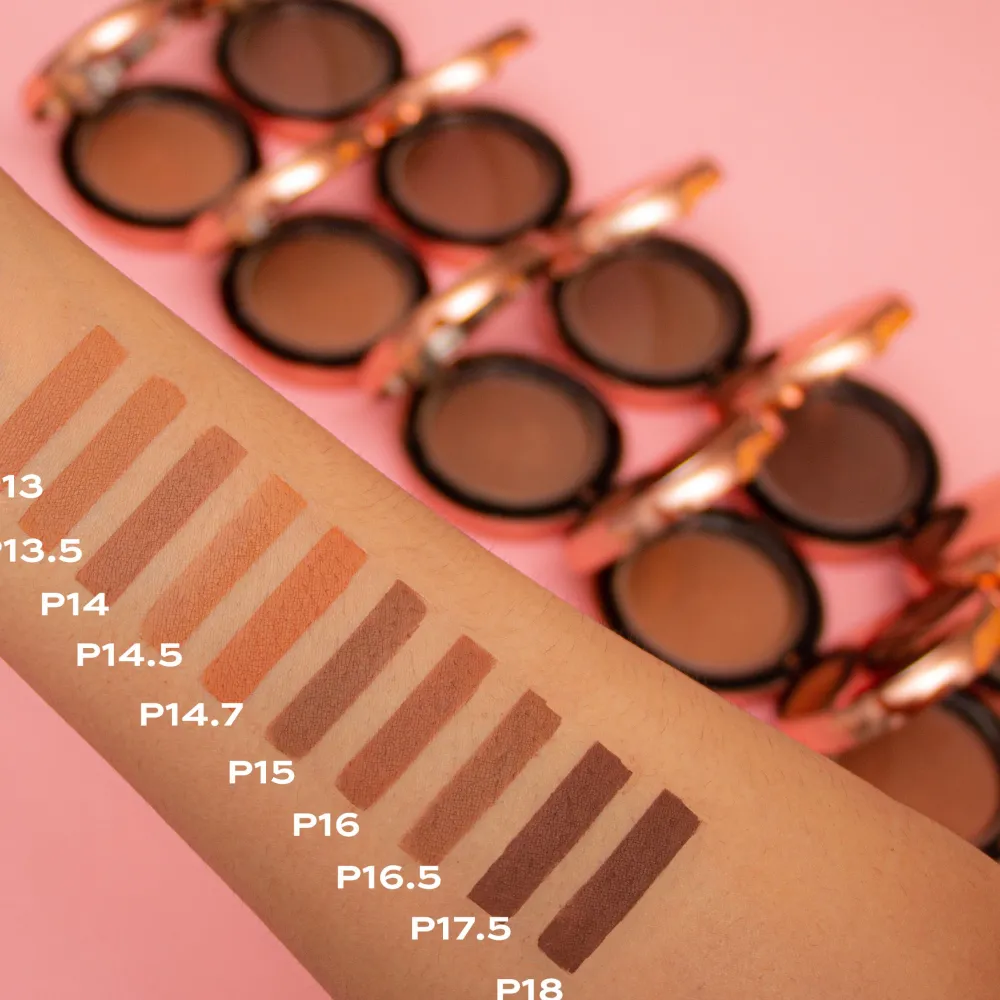Revolution Beauty Makeup Revolution Conceal & Define Powder Foundation P18^ Foundation