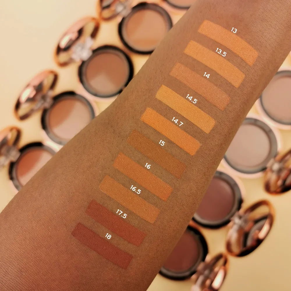 Revolution Beauty Makeup Revolution Conceal & Define Powder Foundation P18^ Foundation