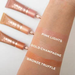 Revolution Beauty Makeup Revolution Superdewy Liquid Highlighter Bronze Truffle^ Contour|Highlighter