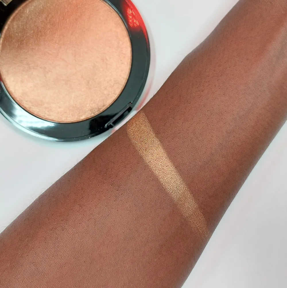 Revolution Beauty Makeup Revolution x The Plastic Boy Splendour Highlighter^ Highlighter