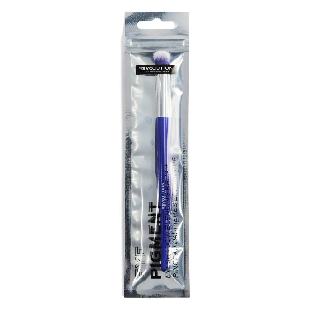 Revolution Beauty Relove by Revolution Pigment Blending Brush^ Face Brushes