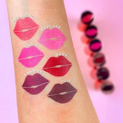 Revolution Beauty Revolution Satin Kiss Lipstick Heart Race Peach Nude^ Lipstick