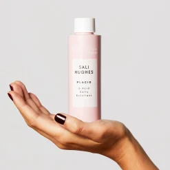 Revolution Beauty Revolution Skincare x Sali Hughes Placid 5-Acid Daily Exfoliant 150ml^ Sali Hughes