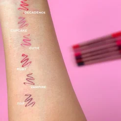 Revolution Beauty Satin Kiss Lipliner^ Lip Liner